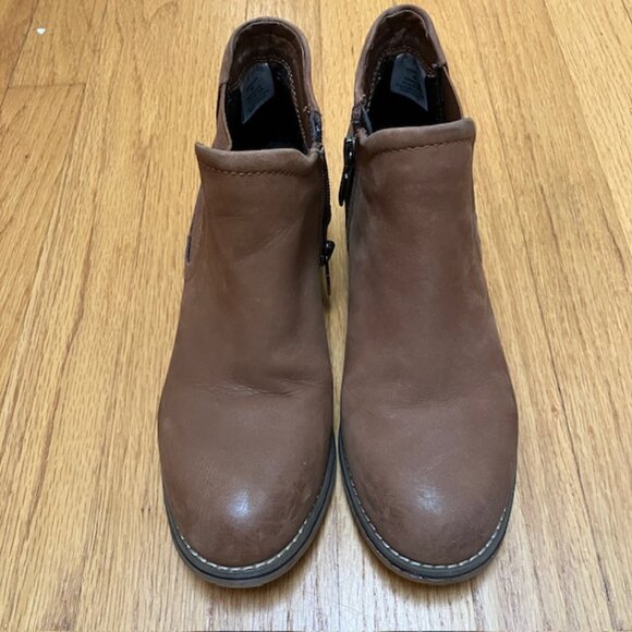 Blondo Lidia waterproof Chelsea bootie in Cognac Nubuck size 6M - Picture 3 of 12